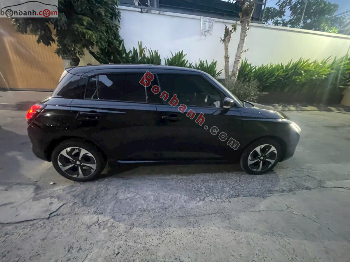Bán ô tô Suzuki Swift 1.2 AT - 2025 - xe cũ