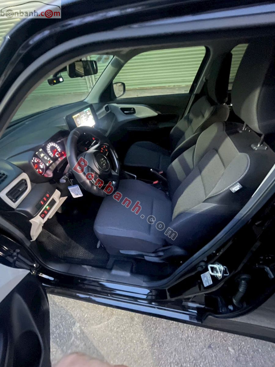 Bán ô tô Suzuki Swift 1.2 AT - 2025 - xe cũ