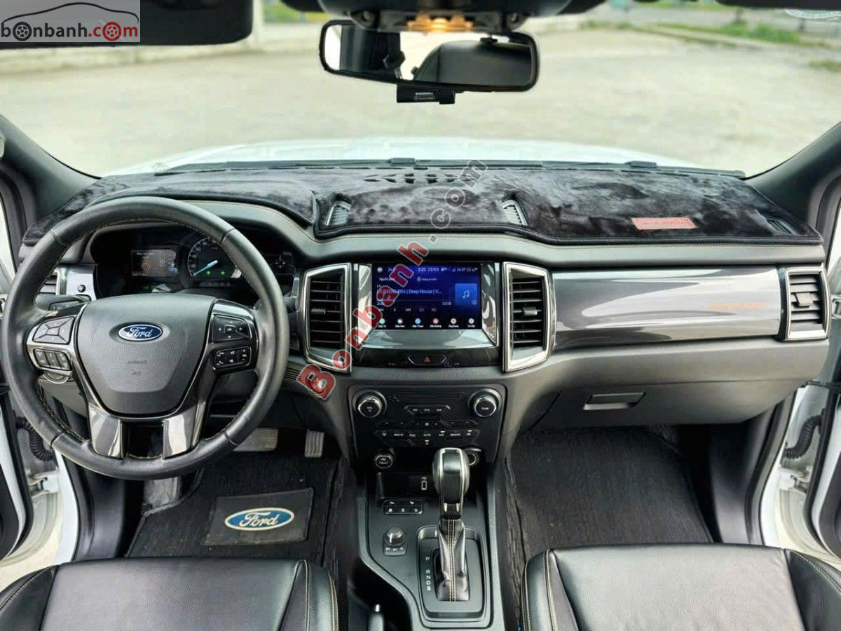 Bán ô tô Ford Ranger Wildtrak 2.0L 4x4 AT - 2022 - xe cũ