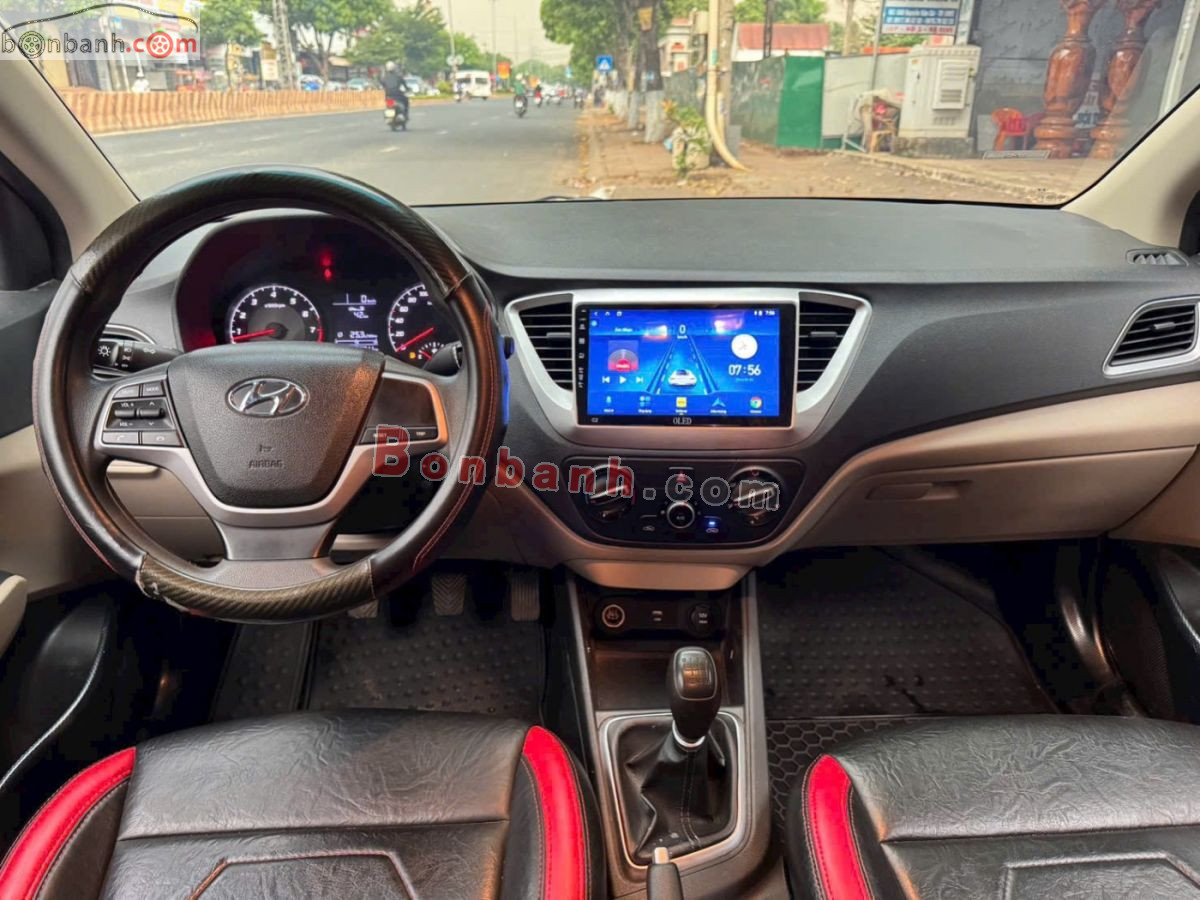 Bán ô tô Hyundai Accent 1.4 MT Tiêu Chuẩn - 2022 - xe cũ