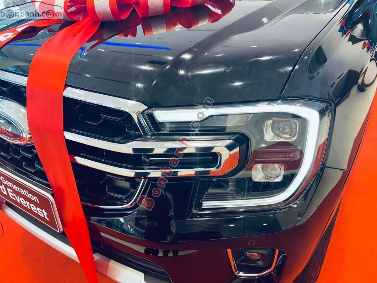 Bán ô tô Ford Everest Titanium Plus 2.0L 4x4 AT - 2026 - xe mới