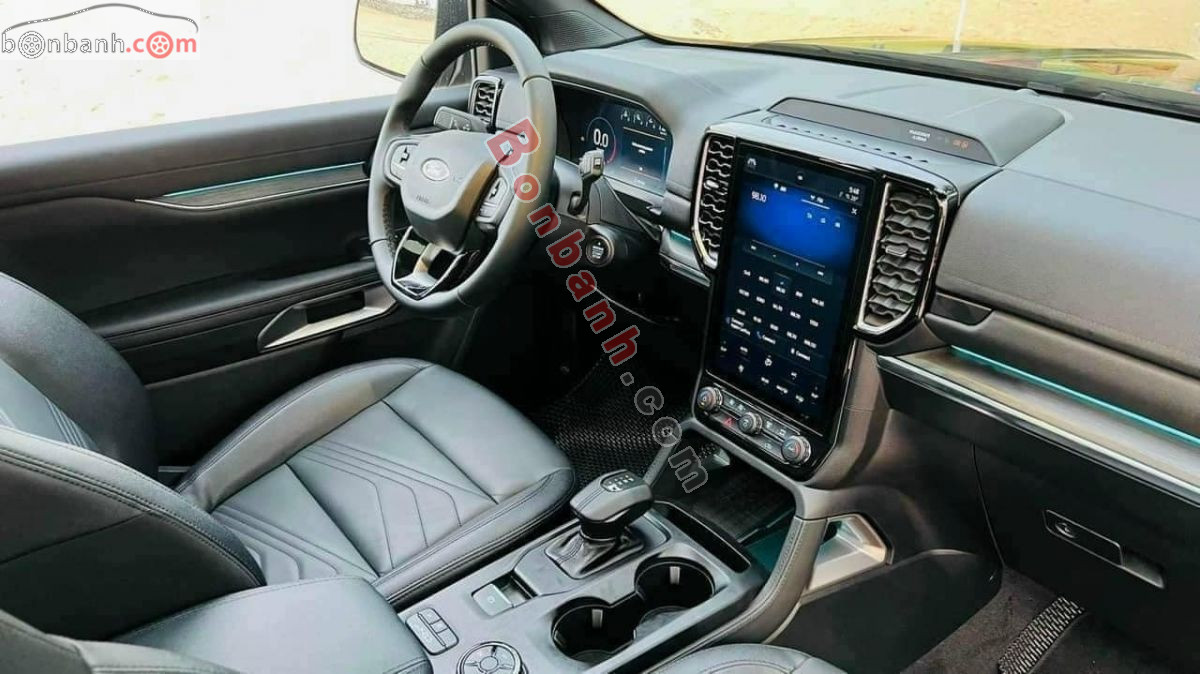 Bán ô tô Ford Everest Titanium Plus 2.0L 4x4 AT - 2026 - xe mới