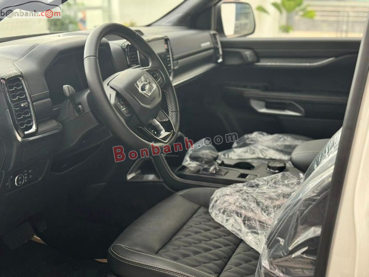 Bán ô tô Ford Everest Platinum 2.0L 4x4 AT - 2026 - xe mới