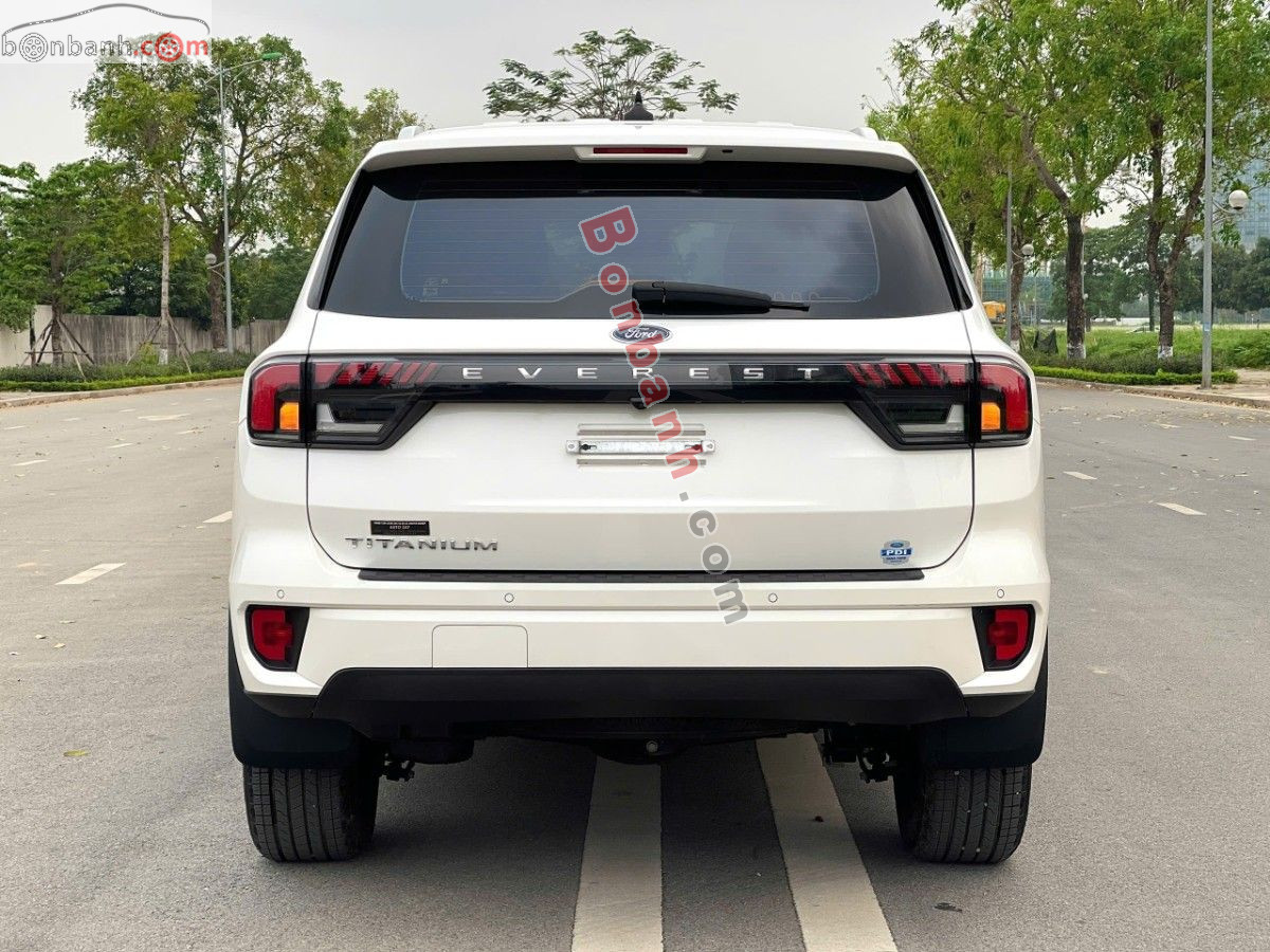 Bán ô tô Ford Everest Titanium 2.0L 4x2 AT - 2023 - xe cũ