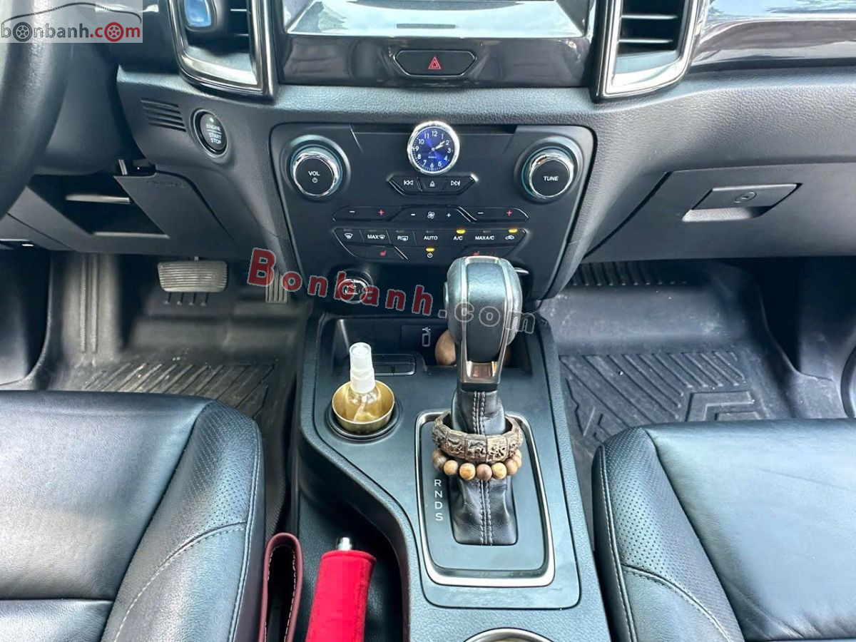 Bán ô tô Ford Everest Titanium 2.0L 4x2 AT - 2021 - xe cũ