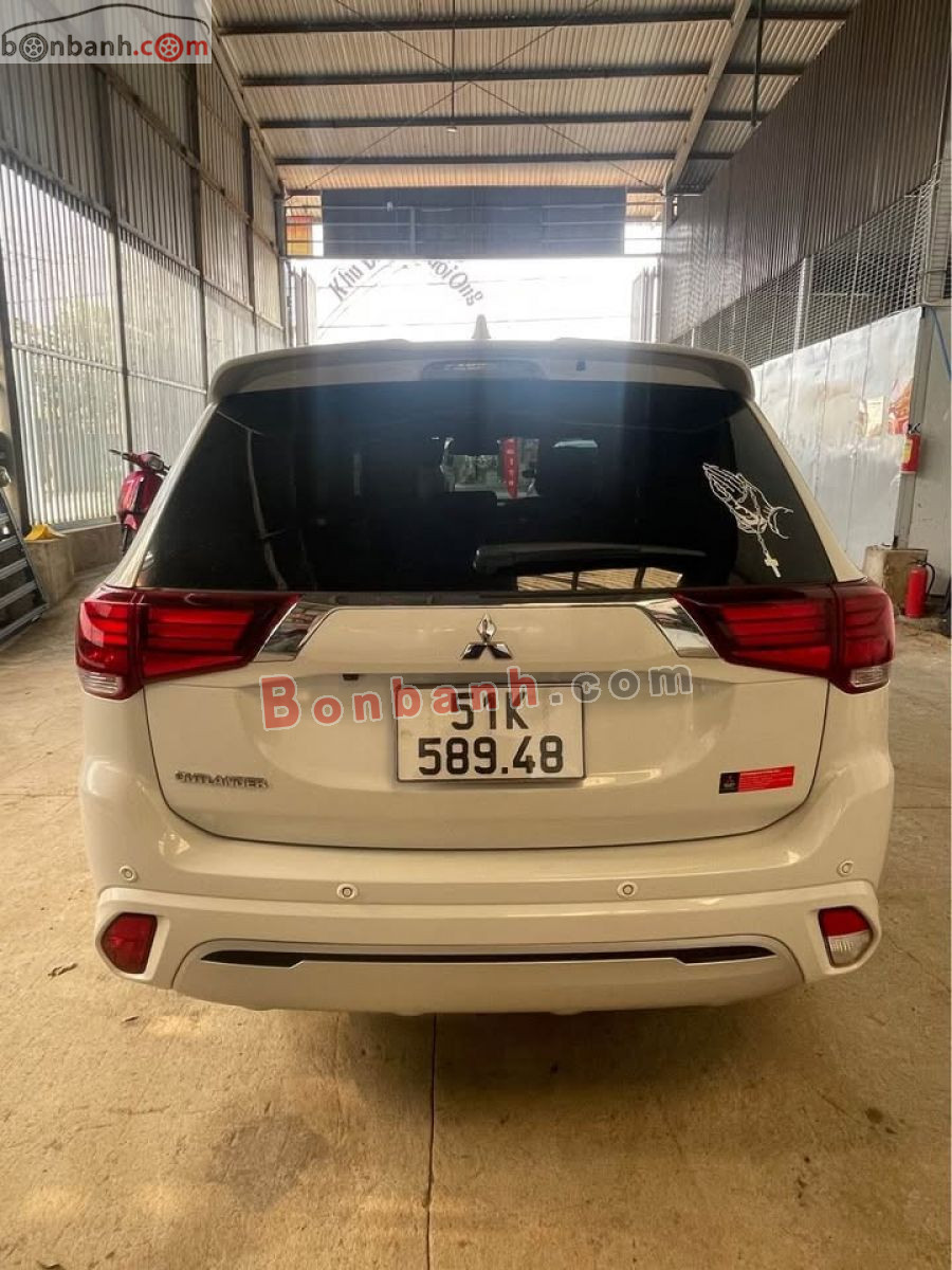 Bán ô tô Mitsubishi Outlander 2.0 CVT - 2022 - xe cũ