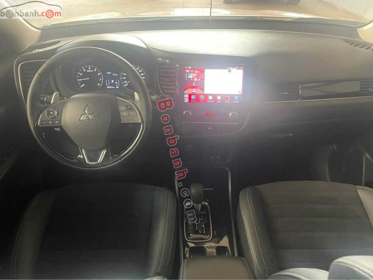 Bán ô tô Mitsubishi Outlander 2.0 CVT - 2022 - xe cũ