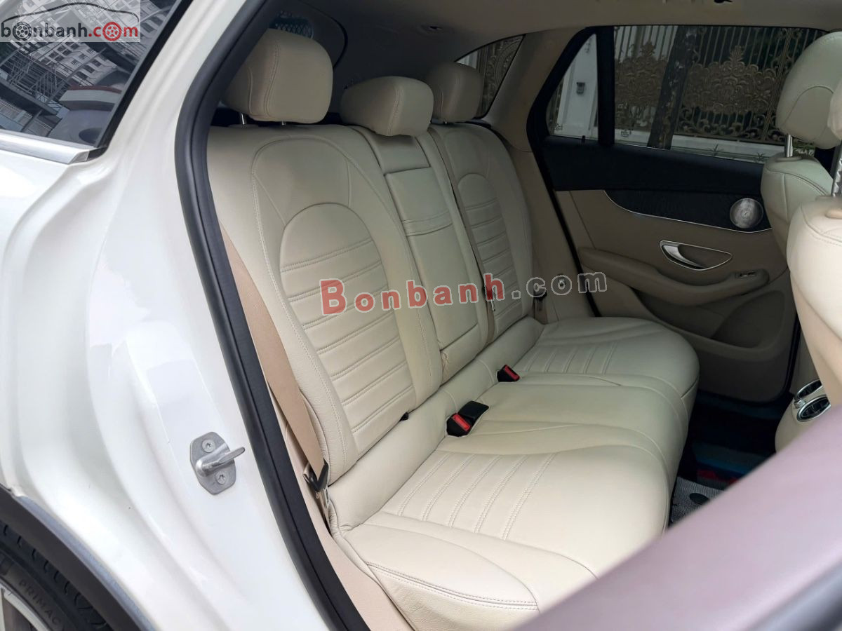 Bán ô tô Mercedes Benz GLC 300 4Matic - 2017 - xe cũ