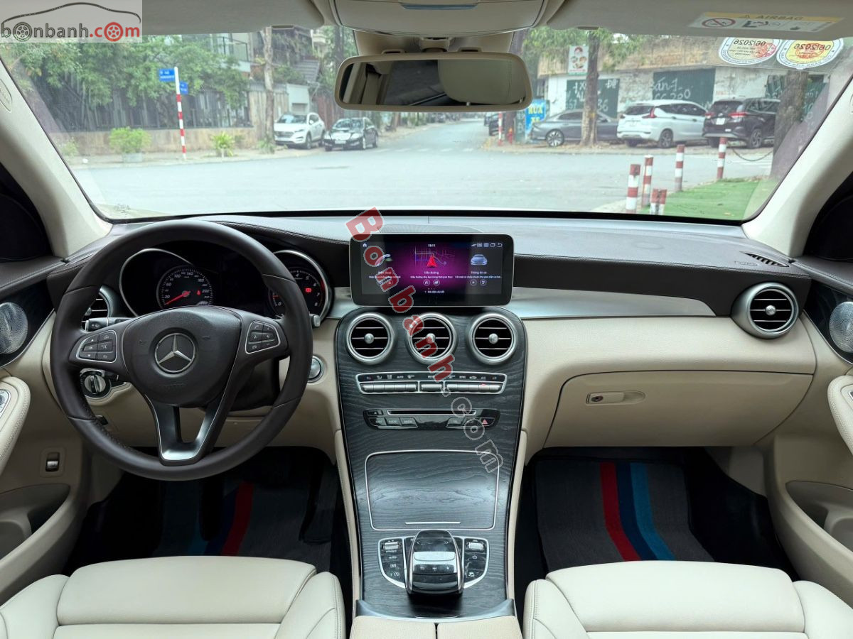 Bán ô tô Mercedes Benz GLC 300 4Matic - 2017 - xe cũ