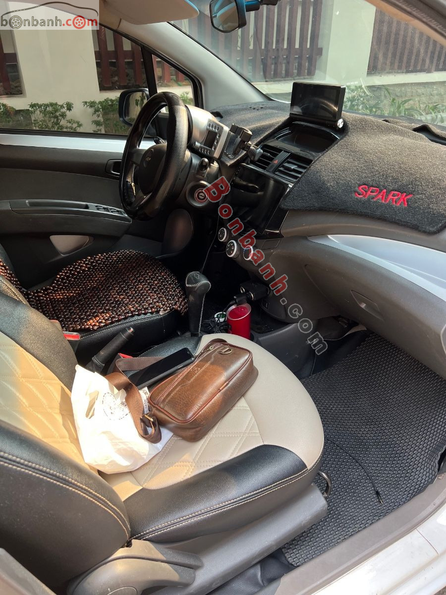 Bán ô tô Chevrolet Spark LTZ 1.0 AT - 2013 - xe cũ