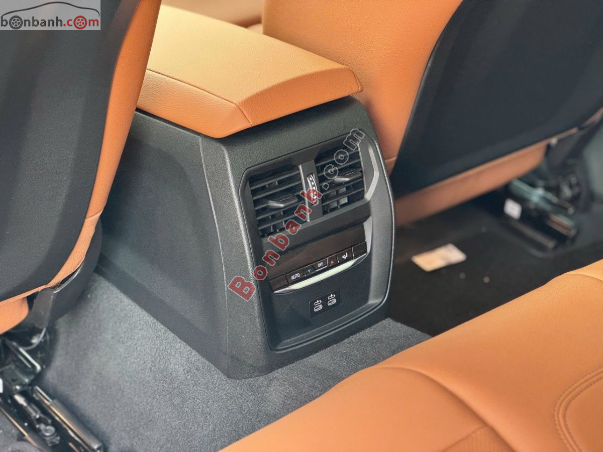 Bán ô tô BMW 3 Series 320i M Sport - 2024 - xe cũ