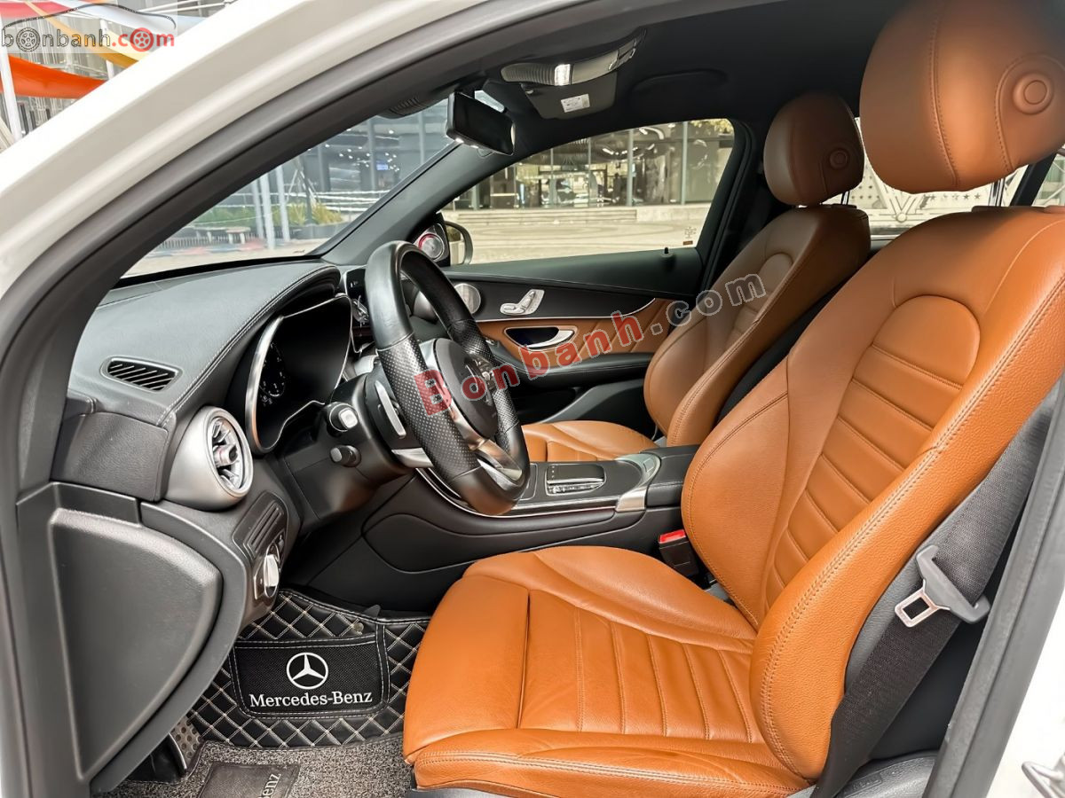Bán ô tô Mercedes Benz GLC 300 4Matic Coupe - 2021 - xe cũ