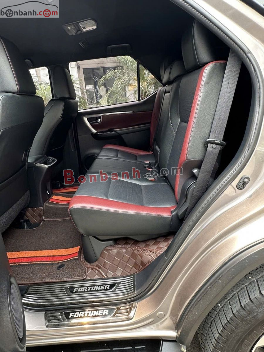 Bán ô tô Toyota Fortuner Legender 2.4L 4x2 AT - 2024 - xe cũ