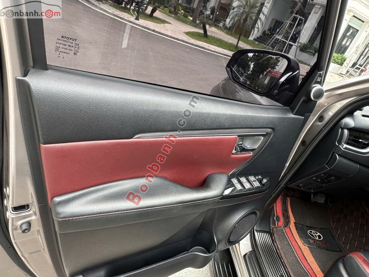 Bán ô tô Toyota Fortuner Legender 2.4L 4x2 AT - 2024 - xe cũ