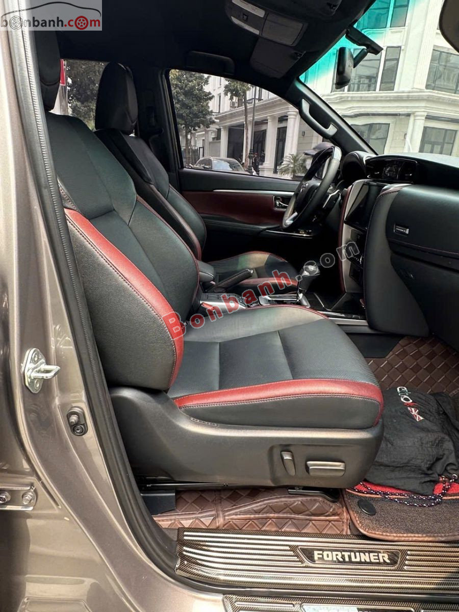 Bán ô tô Toyota Fortuner Legender 2.4L 4x2 AT - 2024 - xe cũ