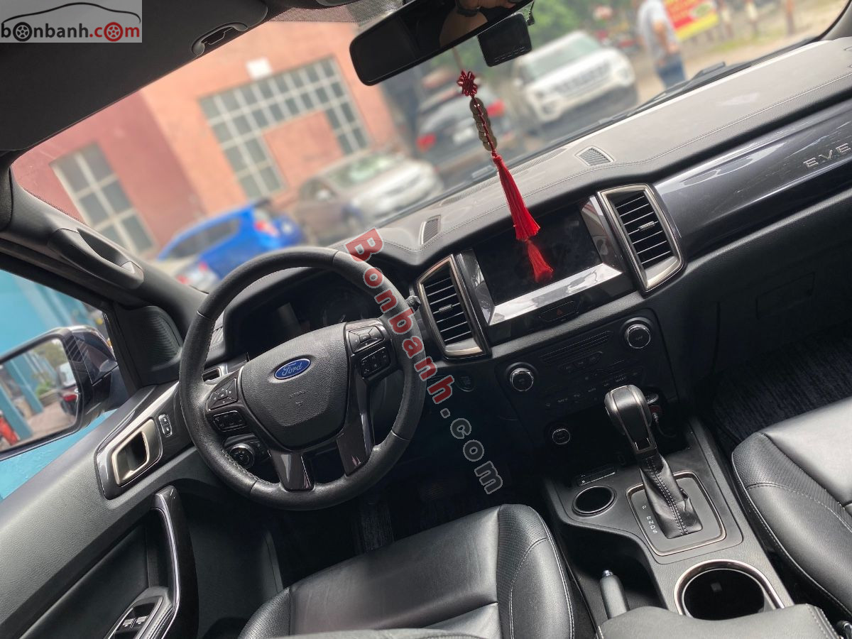 Bán ô tô Ford Everest Titanium 2.0L 4x2 AT - 2021 - xe cũ