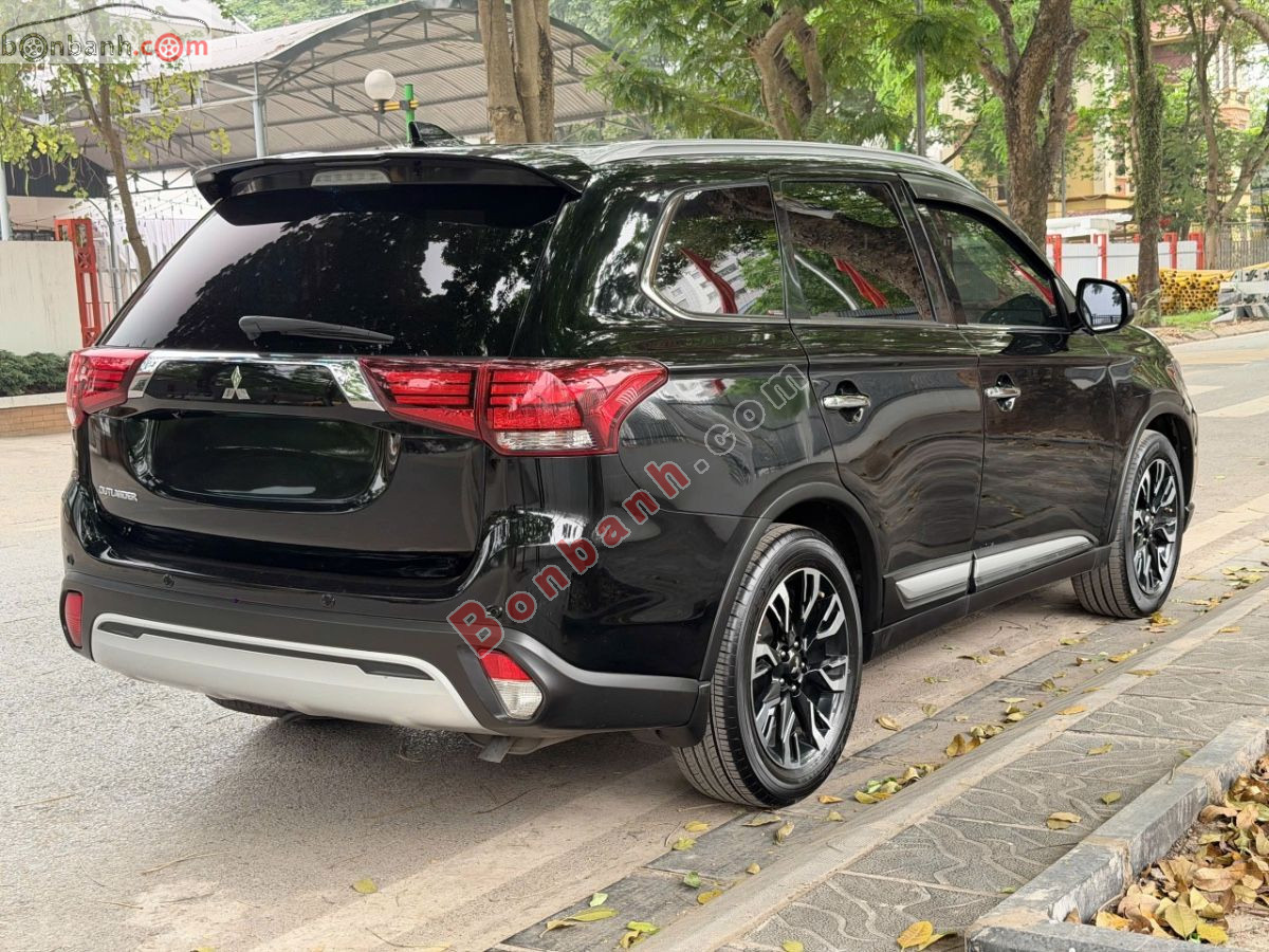 Bán ô tô Mitsubishi Outlander Premium 2.0 CVT - 2021 - xe cũ