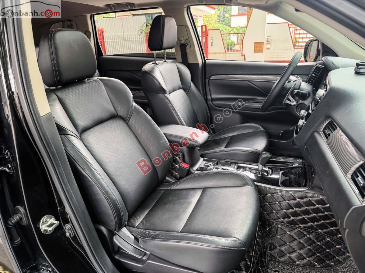 Bán ô tô Mitsubishi Outlander Premium 2.0 CVT - 2021 - xe cũ