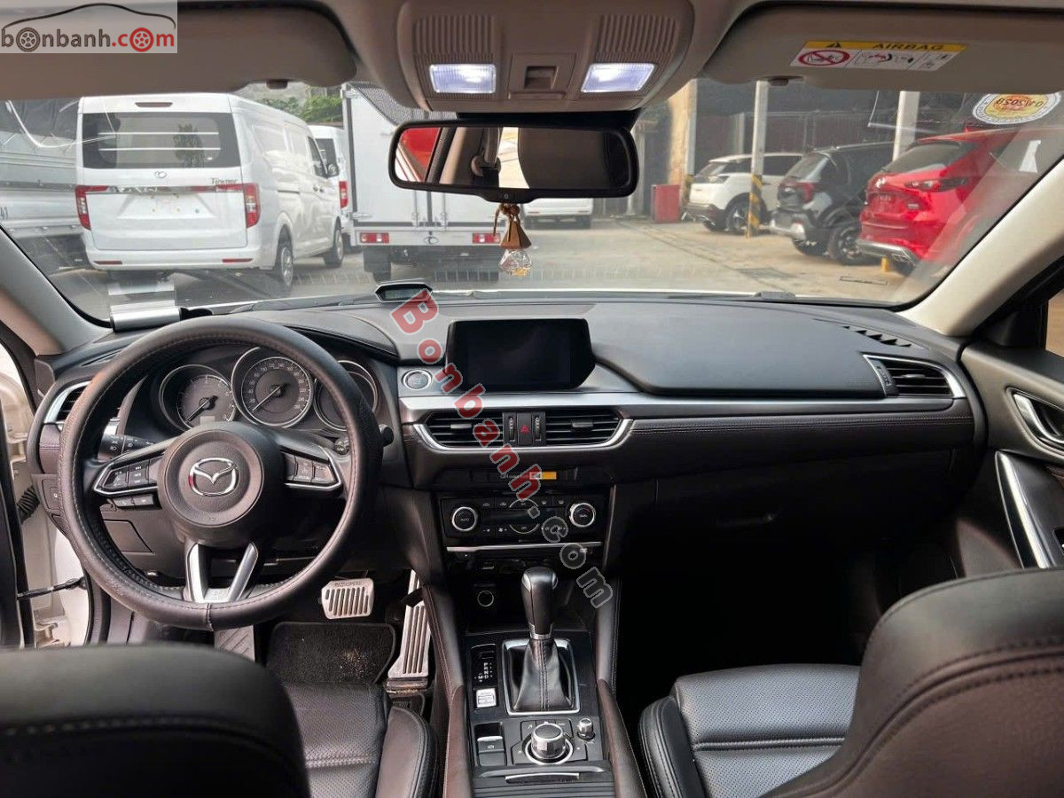 Bán ô tô Mazda 6 Premium 2.0 AT - 2021 - xe cũ