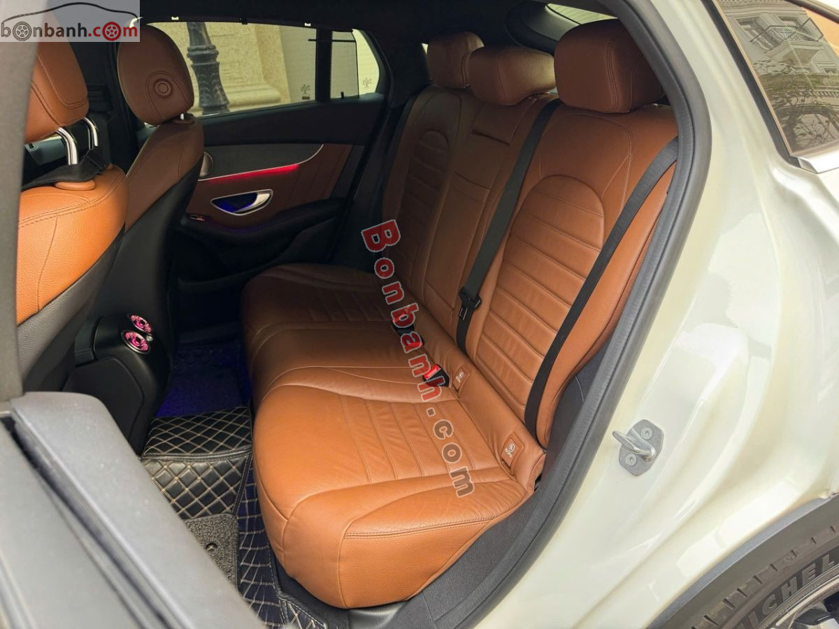 Bán ô tô Mercedes Benz GLC 300 4Matic Coupe - 2021 - xe cũ