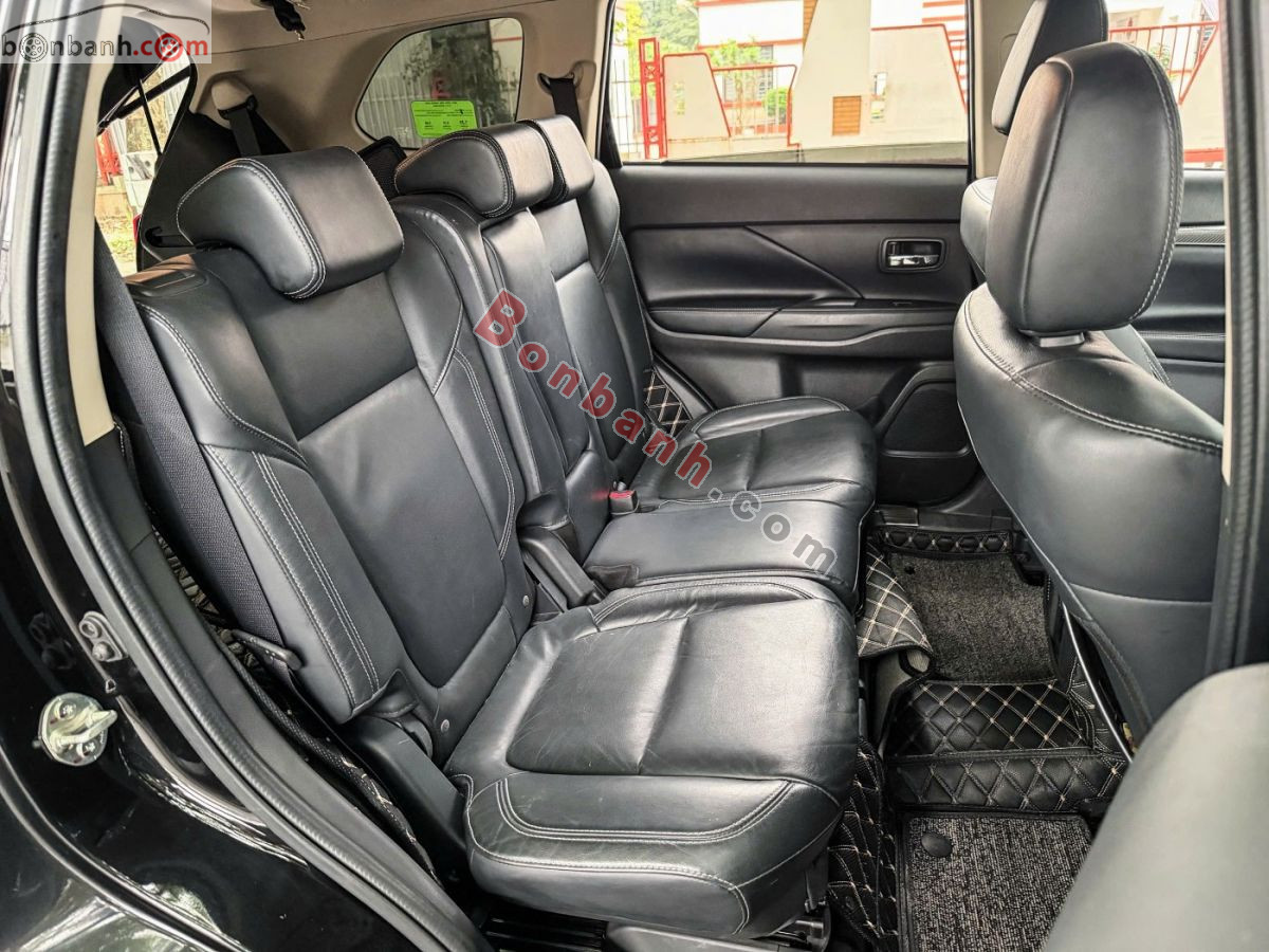 Bán ô tô Mitsubishi Outlander Premium 2.0 CVT - 2021 - xe cũ