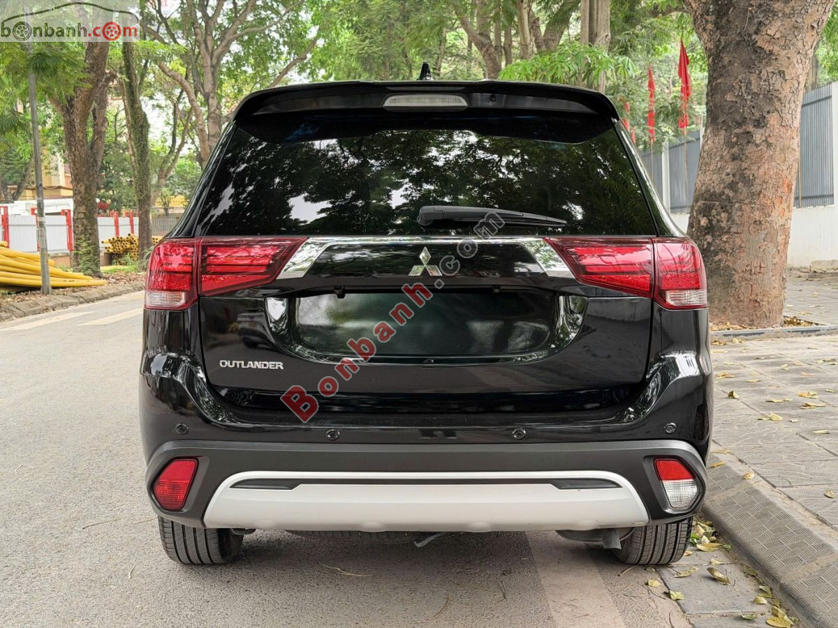 Bán ô tô Mitsubishi Outlander Premium 2.0 CVT - 2021 - xe cũ