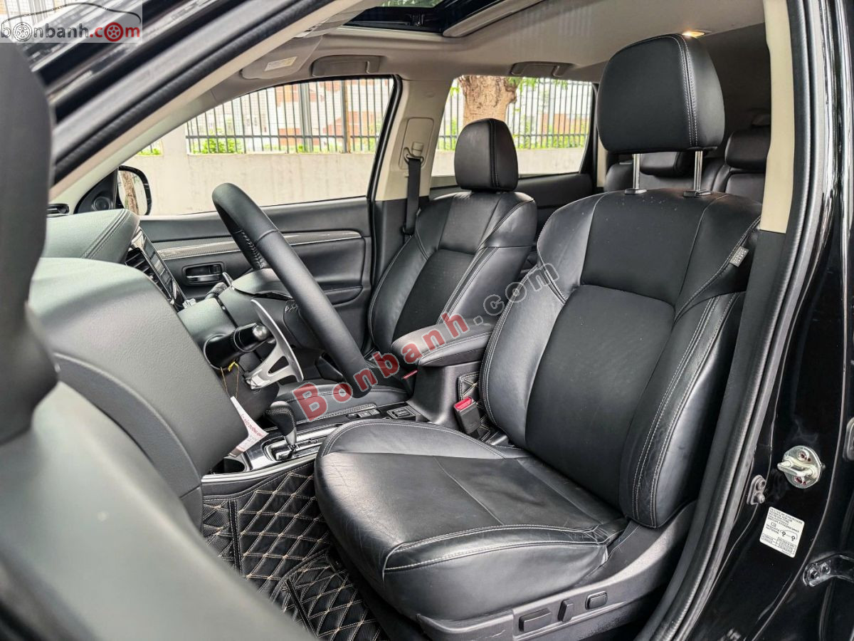 Bán ô tô Mitsubishi Outlander Premium 2.0 CVT - 2021 - xe cũ