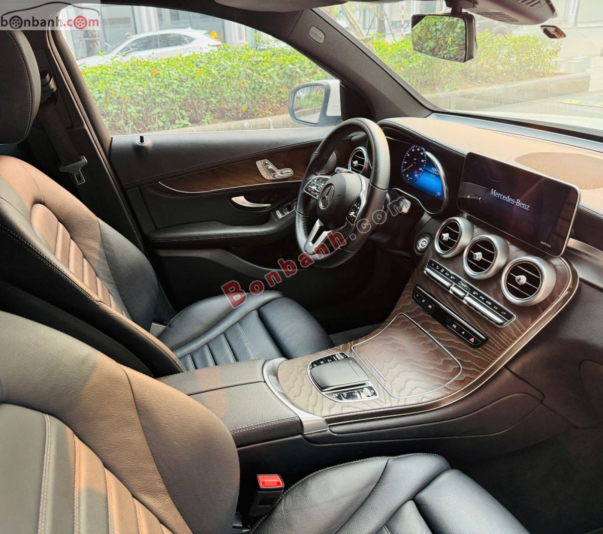 Bán ô tô Mercedes Benz GLC 200 4Matic - 2021 - xe cũ