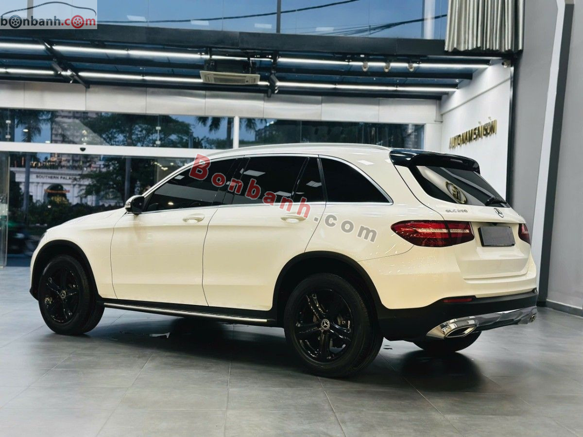 Bán ô tô Mercedes Benz GLC 250 4Matic - 2018 - xe cũ