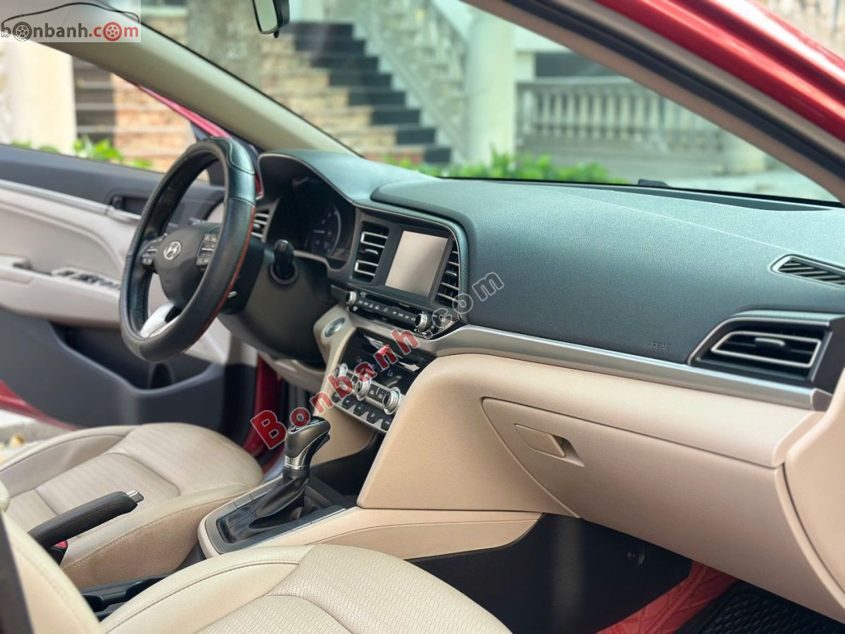 Bán ô tô Hyundai Elantra 2.0 AT - 2020 - xe cũ