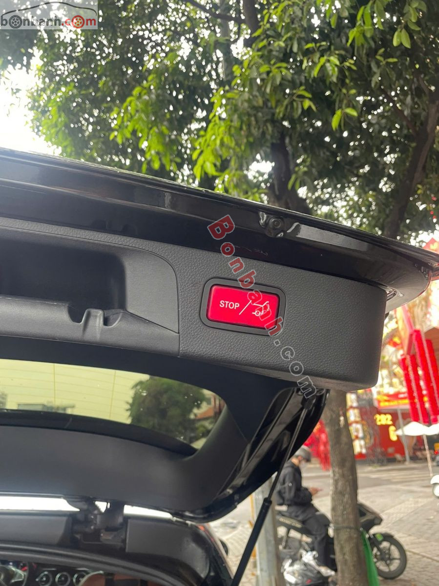 Bán ô tô Mercedes Benz GLC 250 4Matic - 2017 - xe cũ