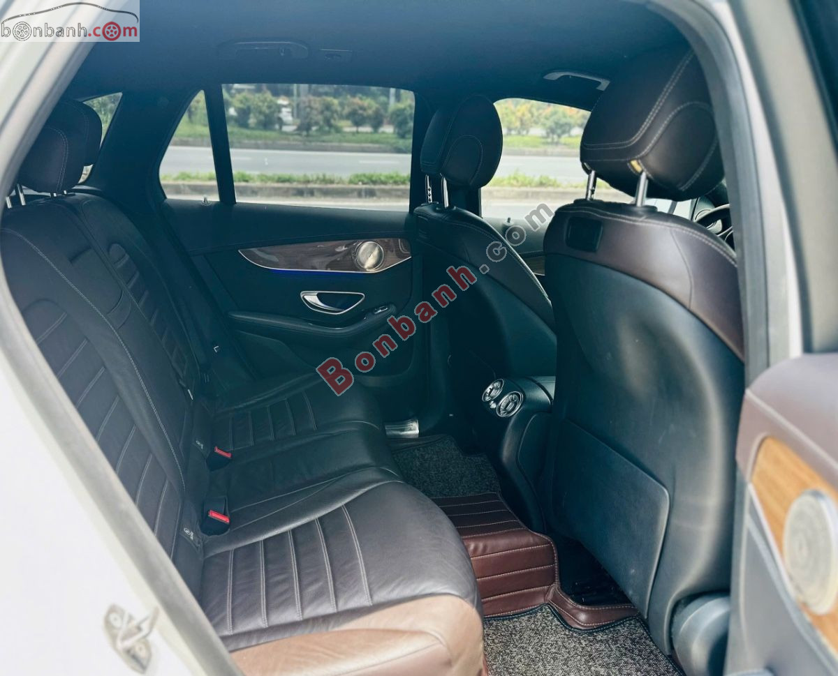 Bán ô tô Mercedes Benz GLC 250 4Matic - 2017 - xe cũ