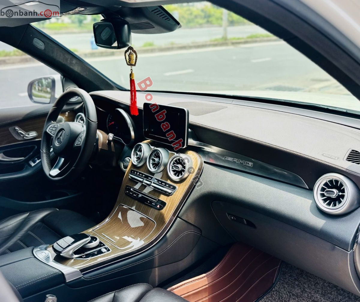 Bán ô tô Mercedes Benz GLC 250 4Matic - 2017 - xe cũ