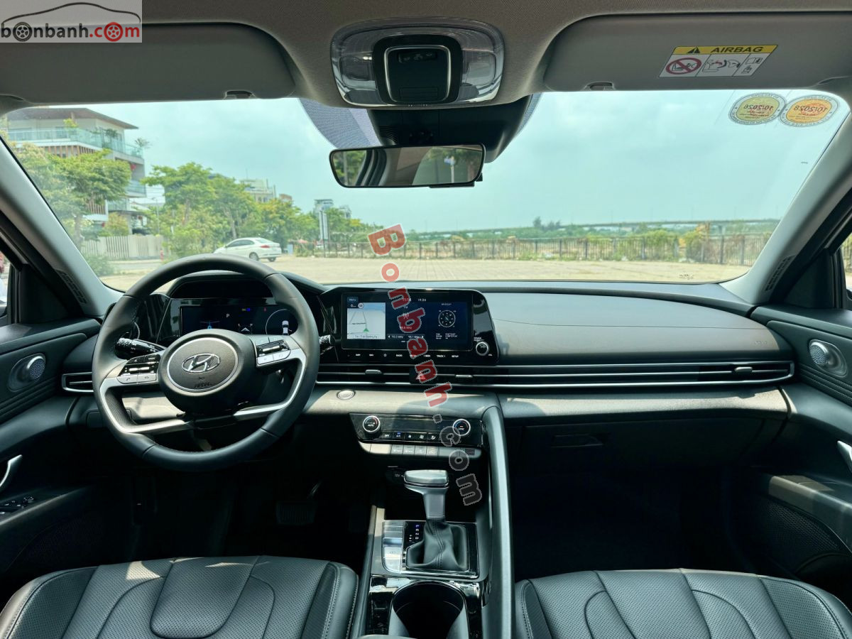 Bán ô tô Hyundai Elantra 1.6 AT Đặc biệt - 2025 - xe cũ