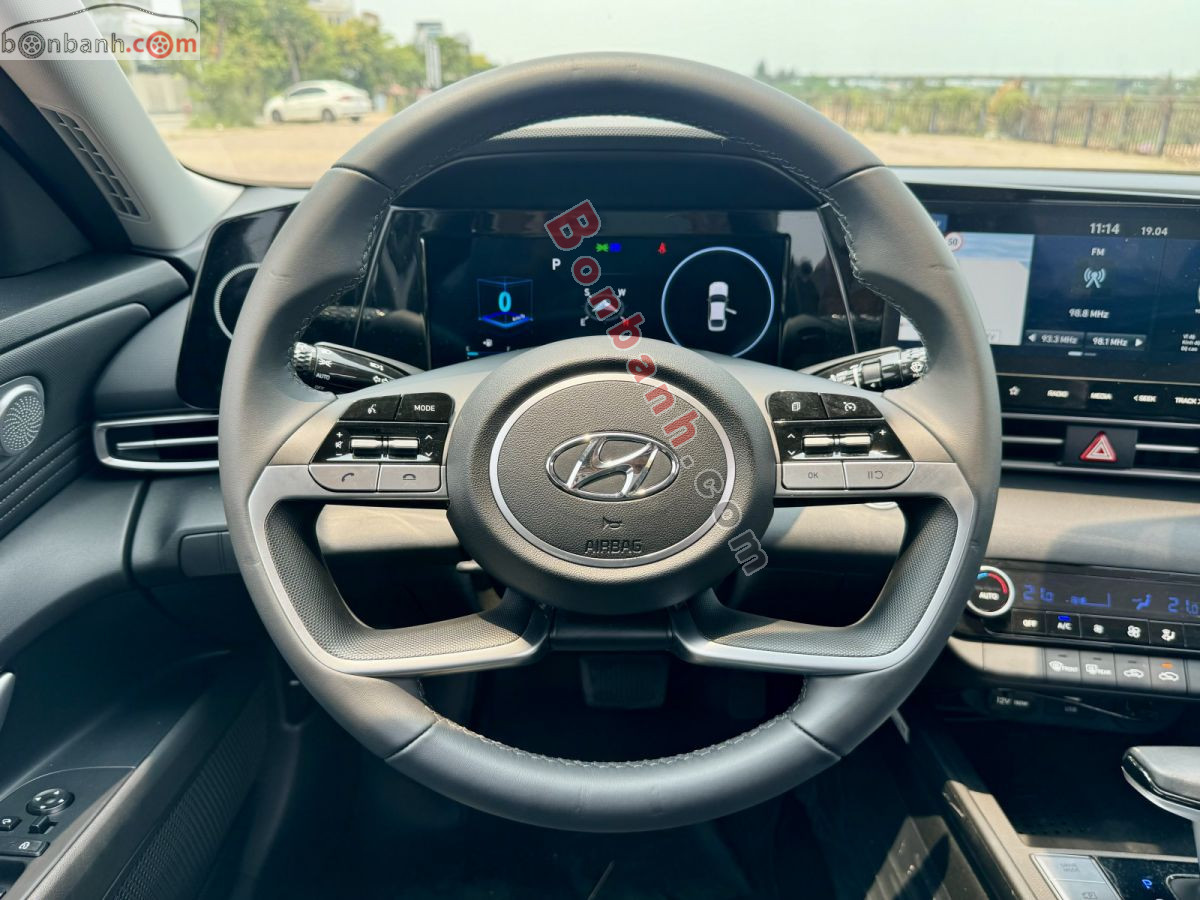 Bán ô tô Hyundai Elantra 1.6 AT Đặc biệt - 2025 - xe cũ