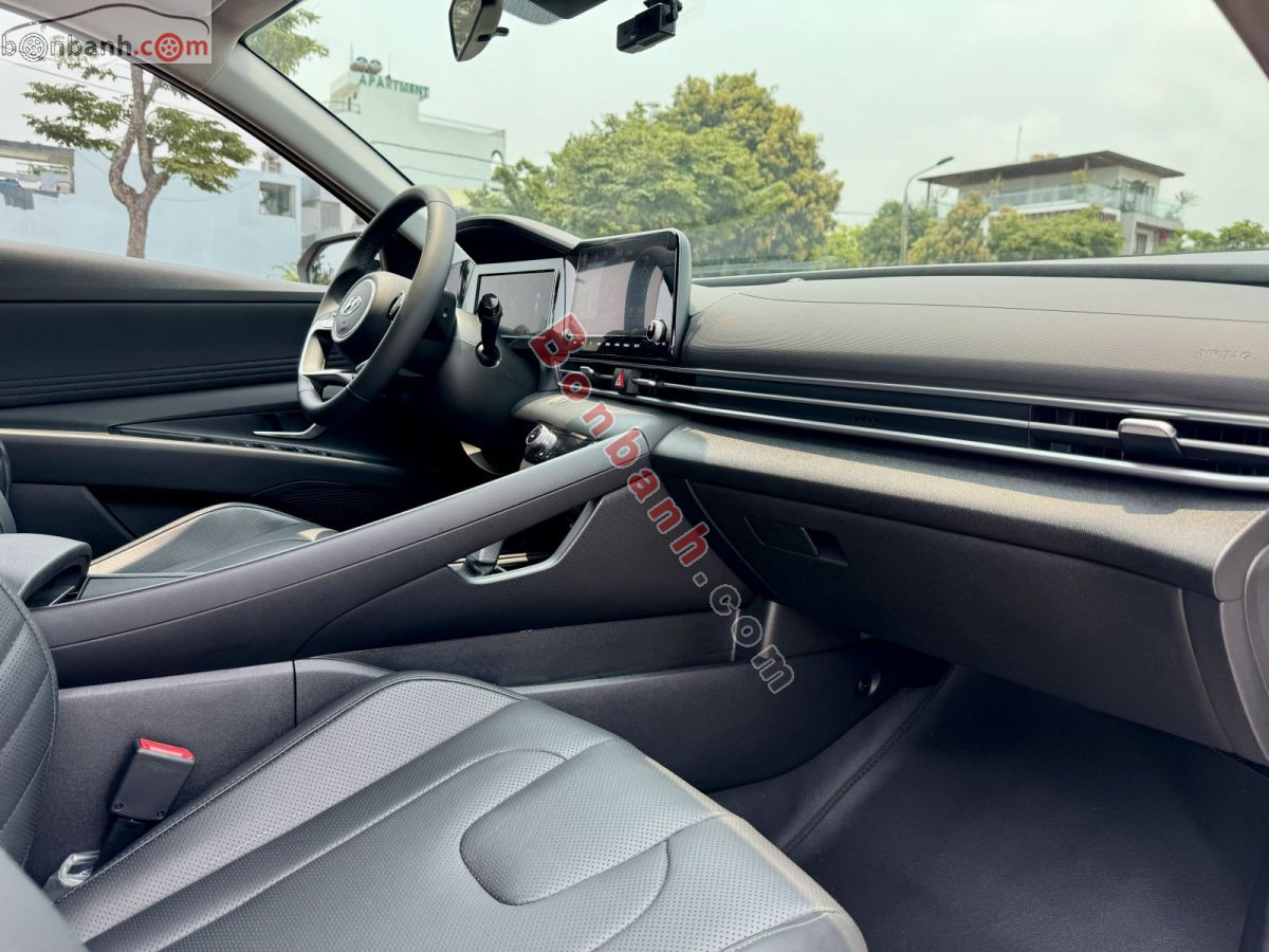 Bán ô tô Hyundai Elantra 1.6 AT Đặc biệt - 2025 - xe cũ