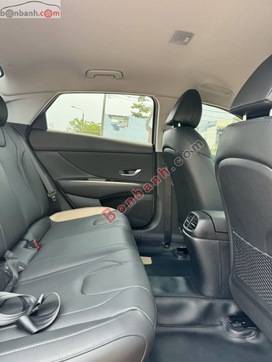 Bán ô tô Hyundai Elantra 1.6 AT Đặc biệt - 2025 - xe cũ