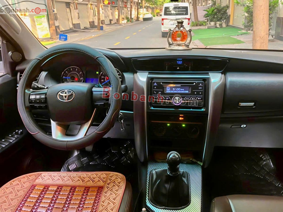 Bán ô tô Toyota Fortuner 2.4G 4x2 MT - 2019 - xe cũ