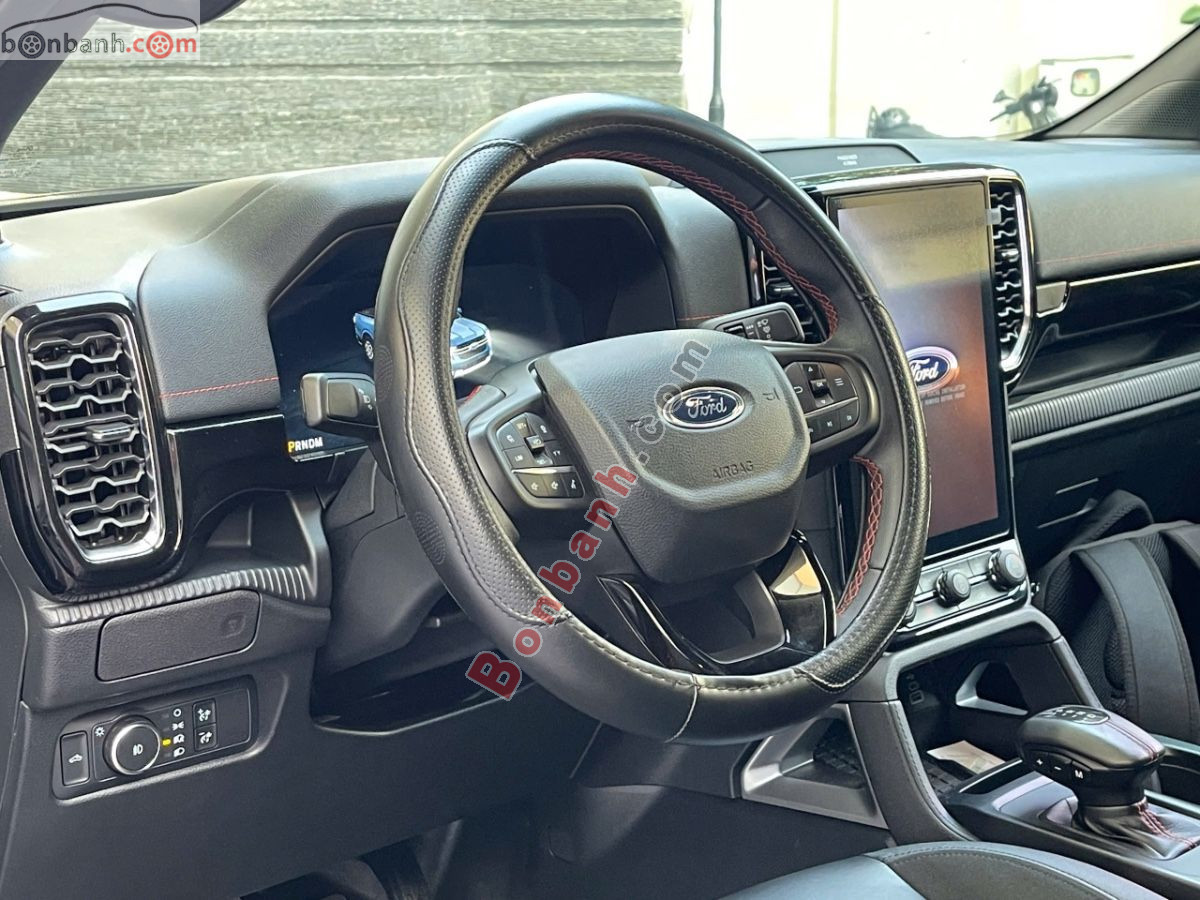 Bán ô tô Ford Ranger Stormtrak 2.0L 4x4 AT - 2024 - xe cũ