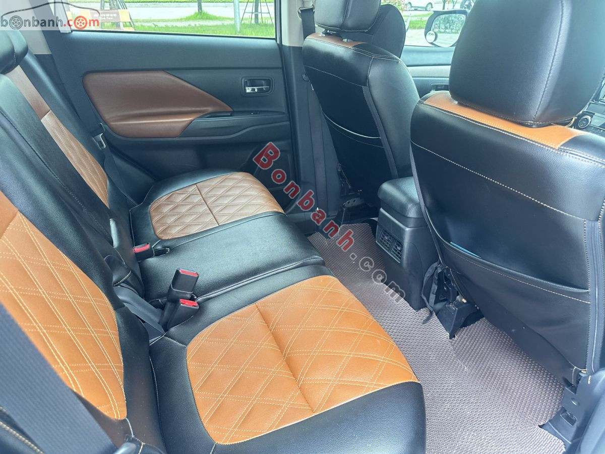 Bán ô tô Mitsubishi Outlander 2.0 CVT - 2019 - xe cũ