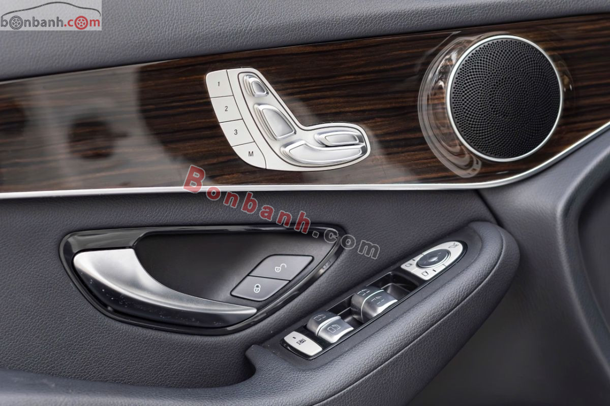 Bán ô tô Mercedes Benz GLC 200 - 2021 - xe cũ