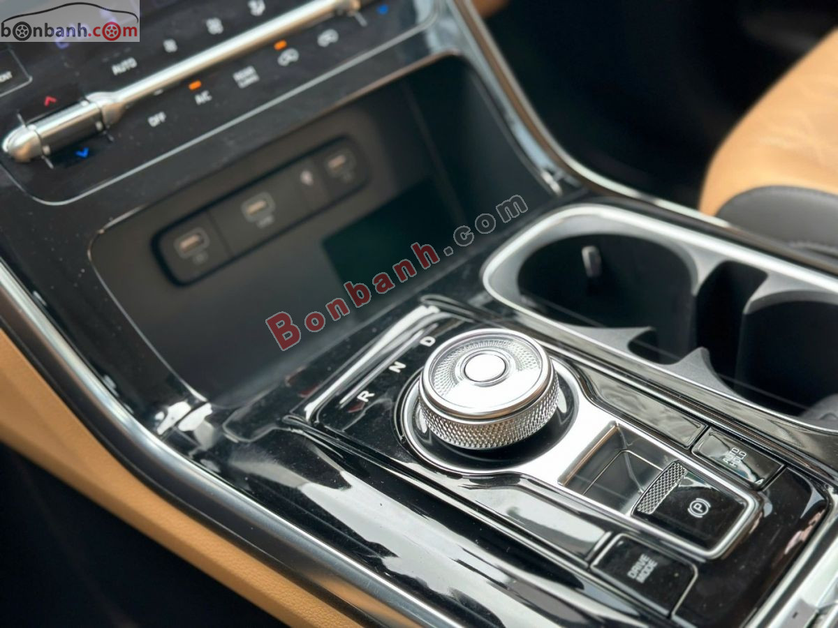 Bán ô tô Kia Carnival Premium 2.2D - 2022 - xe cũ