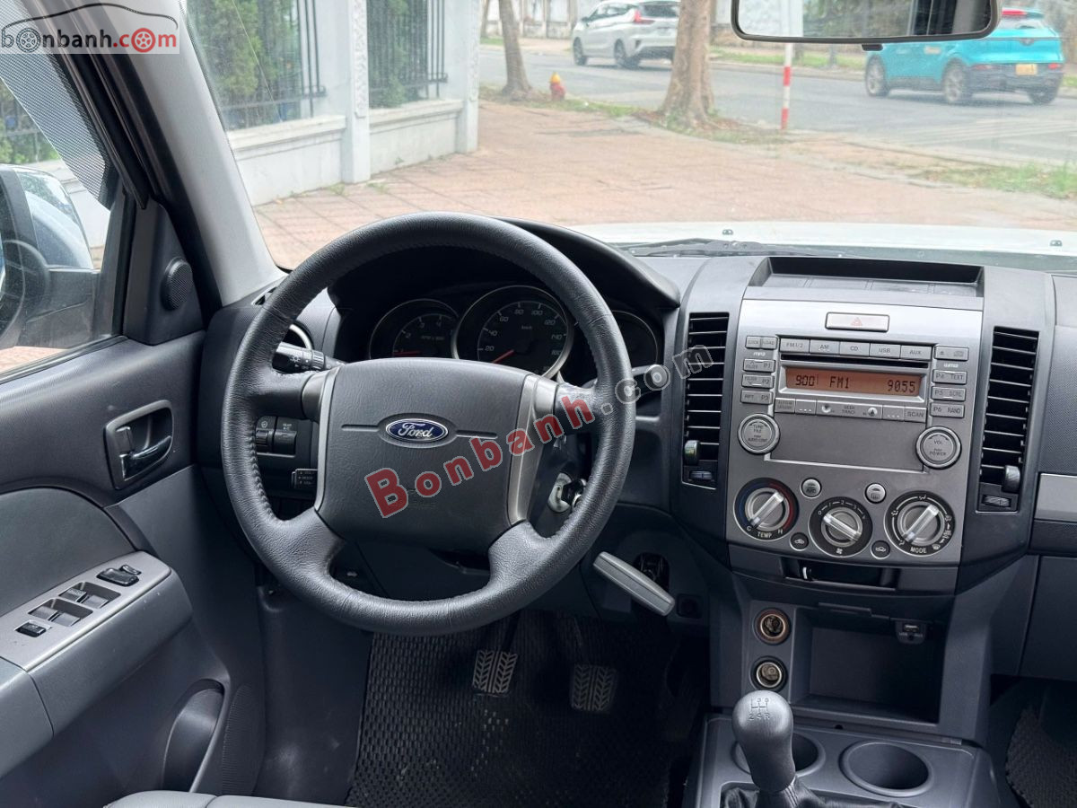 Bán ô tô Ford Everest 2.5L 4x2 MT - 2014 - xe cũ