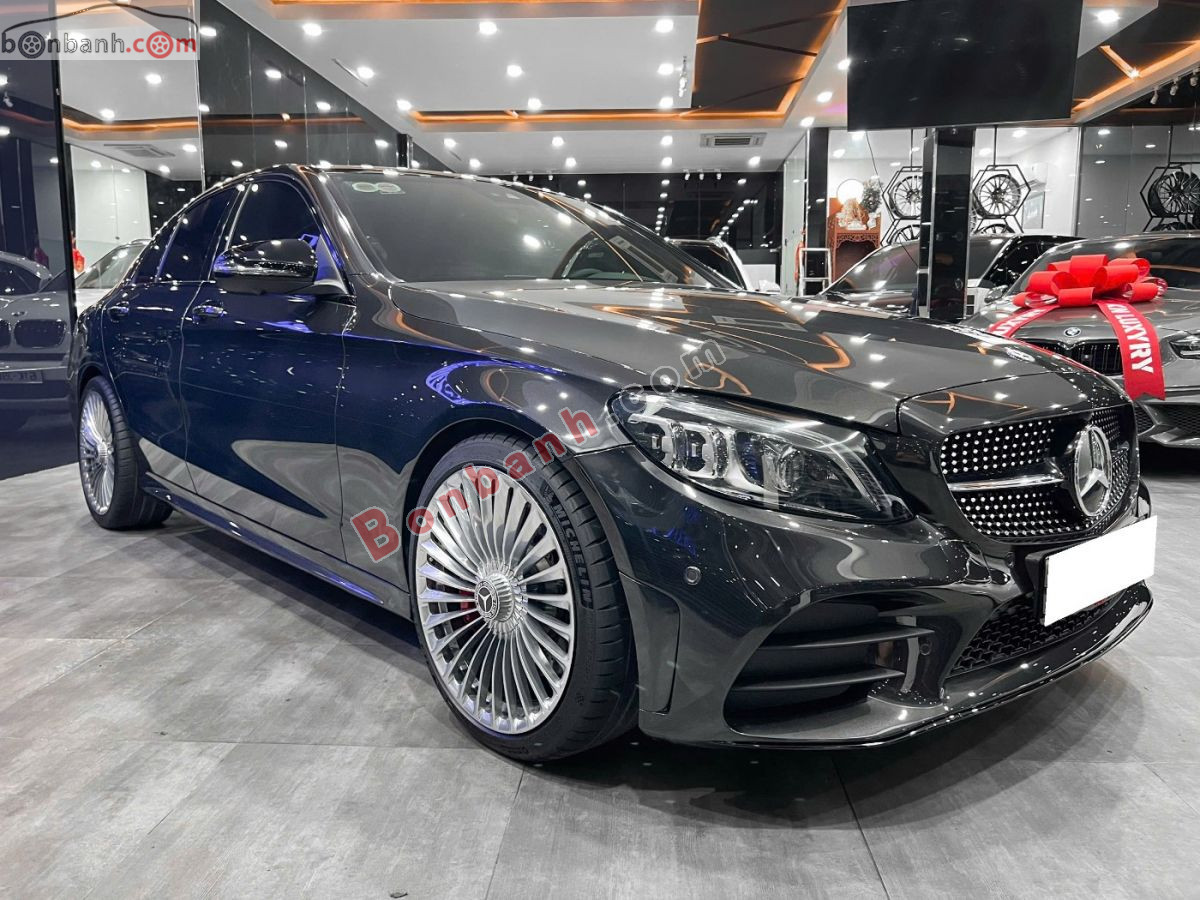 Bán ô tô Mercedes Benz C class C300 AMG - 2021 - xe cũ
