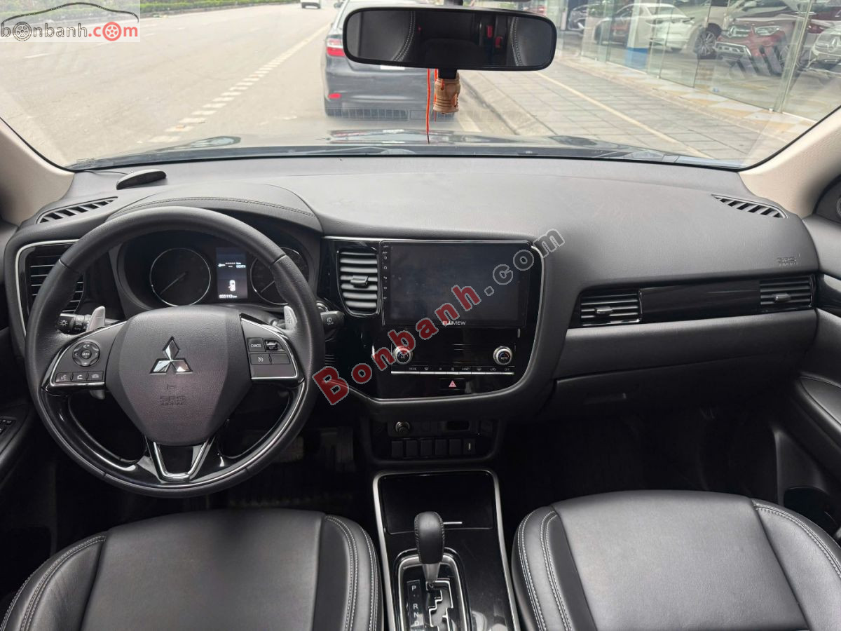 Bán ô tô Mitsubishi Outlander 2.0 CVT - 2021 - xe cũ