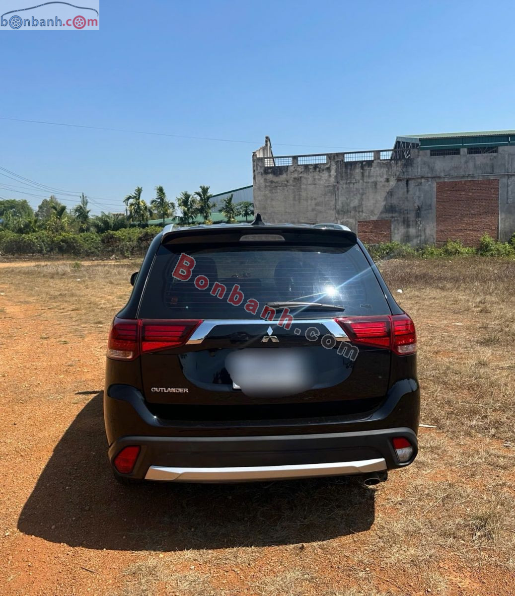 Bán ô tô Mitsubishi Outlander 2.0 CVT - 2019 - xe cũ