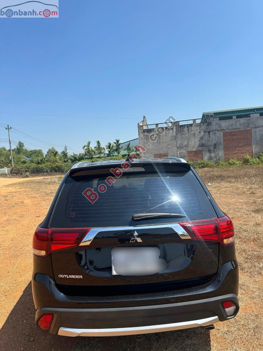 Bán ô tô Mitsubishi Outlander 2.0 CVT - 2019 - xe cũ