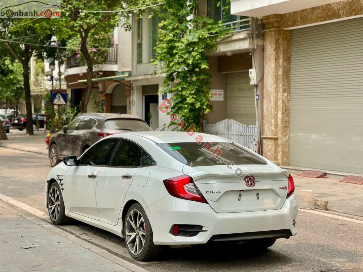 Bán ô tô Honda Civic RS 1.5 AT - 2020 - xe cũ