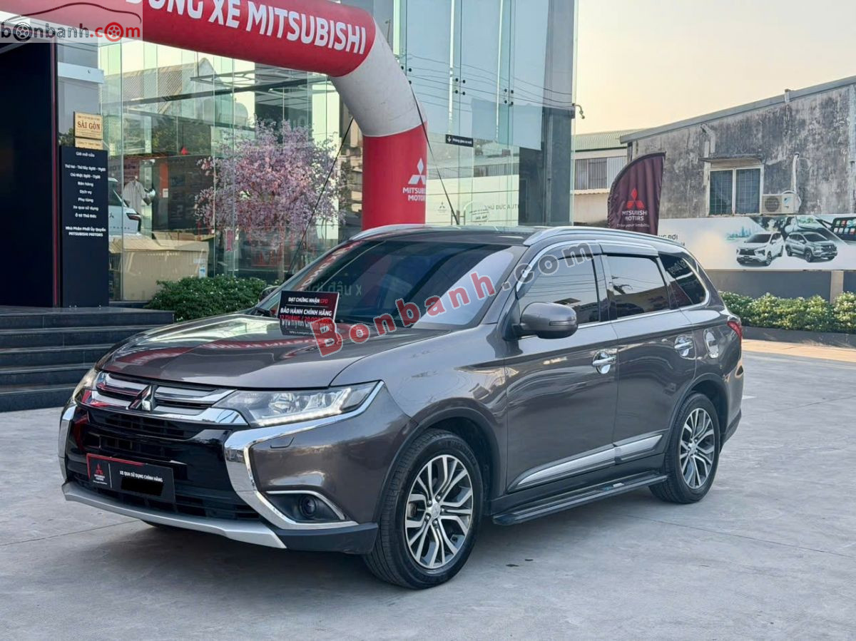 Bán ô tô Mitsubishi Outlander 2.0 CVT Premium - 2018 - xe cũ