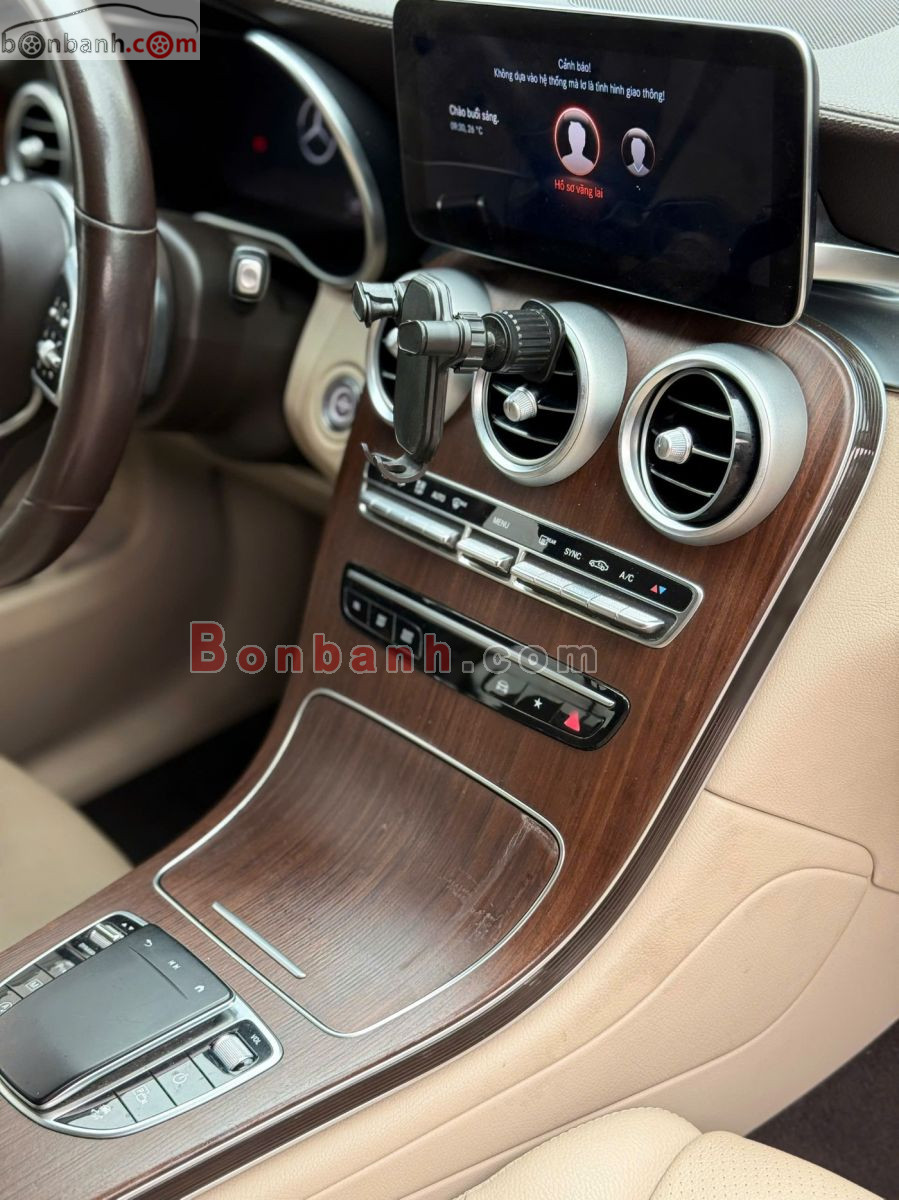 Bán ô tô Mercedes Benz GLC 200 4Matic - 2022 - xe cũ